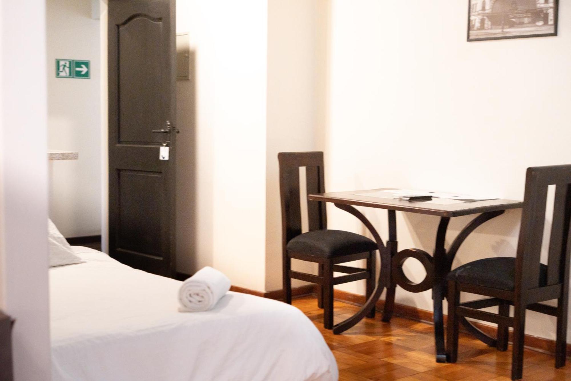 Hotel Plaza Nunoa Сантьяго Екстер'єр фото